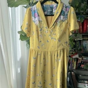 ModCloth Lively Identy short sleeve pocket dress yellow with flowers & butterfly